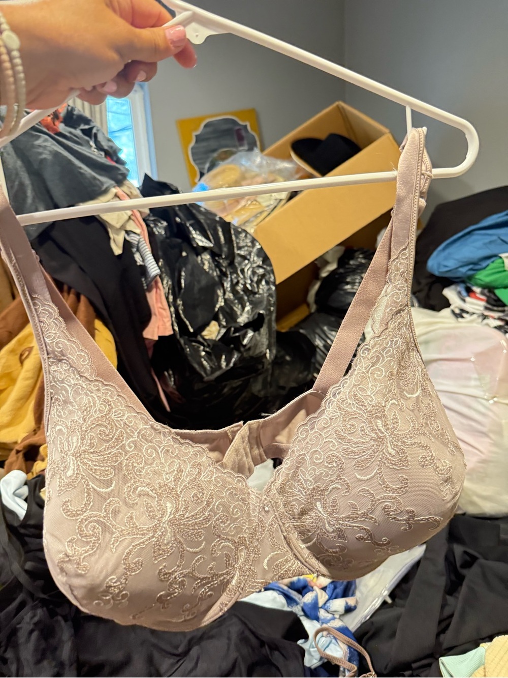 Lace Embroidered Underwire Bra in Dusty Mauve